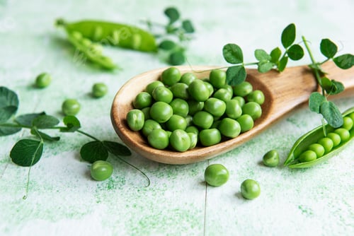 Preview: Fresh green peas pods