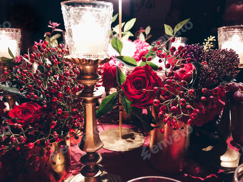 Preview: Elegant Roses and Candles Glowing on a Table