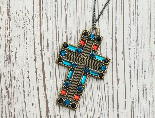 Preview: Cross Pendant On Wood Background