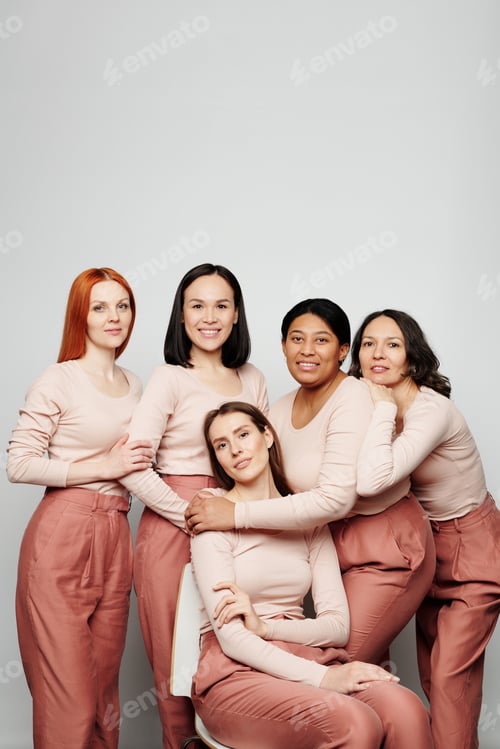 Preview: Women having close connection
