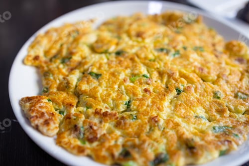 Preview: Traditional Taiwan cuisine omelet with salted and dried radish