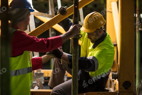 Preview: Construction worker on building site