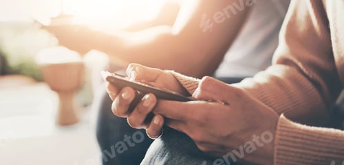 Preview: Living in a connected world increases FOMO