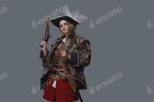 Preview: Woman corsair captain with hat and handgun