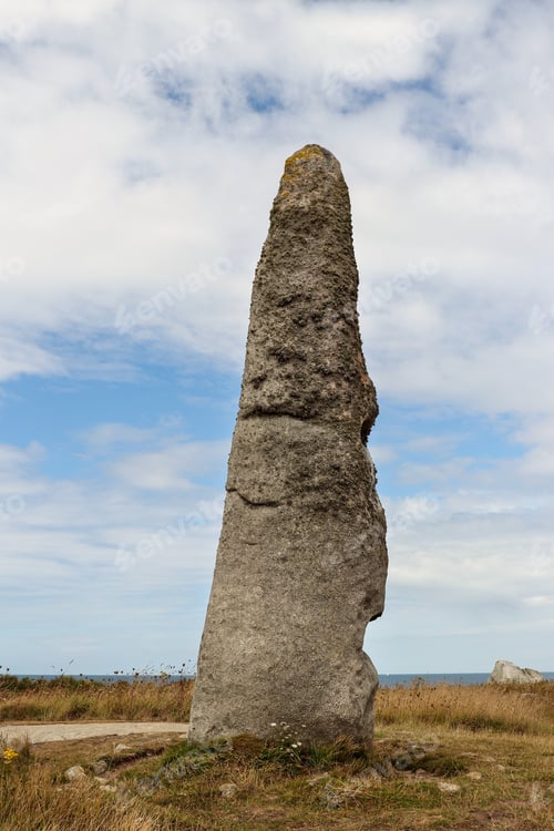 Preview: Menhir Cam Louis - megalithic monument in Brittany