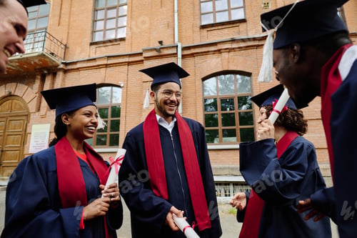 Preview: Graduated students happy to get diplomas