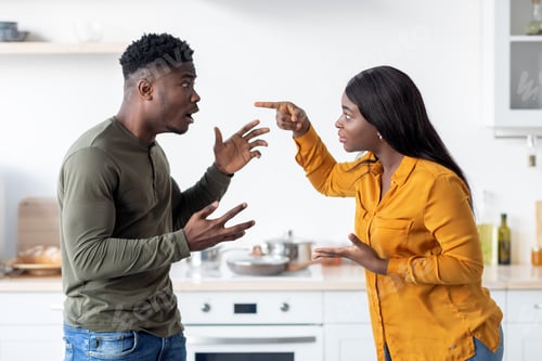 Preview: Lovers Fight. Portrait Of Andry Black Couple Emotionally Arguing In Kitchen