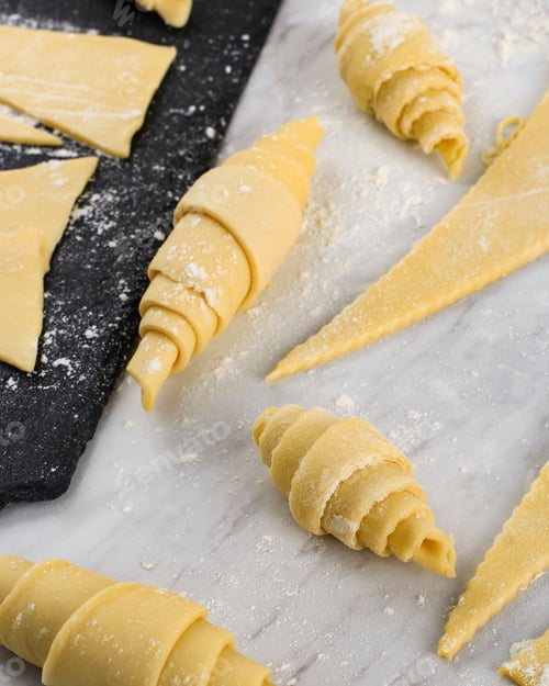 Preview: Raw Croissant