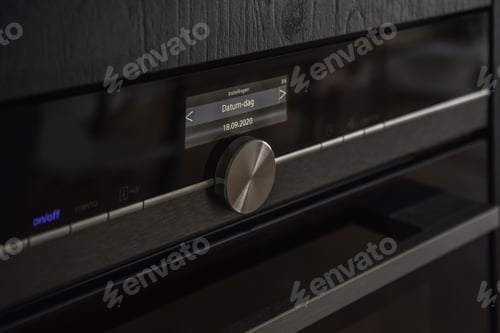 Preview: Electronic device with a display