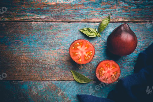 Preview: Large black tomato halves