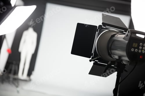 Preview: Photo studio with lighting equipment.