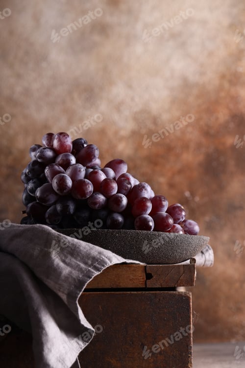 Preview: natural organic grapes rustic style