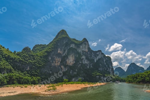 Preview: Nine Horse Mural Hill landmark peak on the shore of Li river