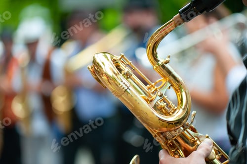Preview: Baritone saxophone