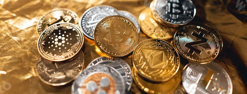 Preview: Cryptocurrency golden bitcoin image for crypto currency