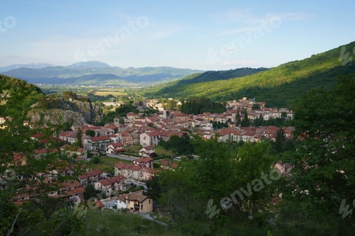 Preview: Landscape in Abruzzo: view of Alfedena