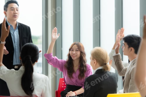 Preview: Group of business people meeting in conference room. Business and education concept.