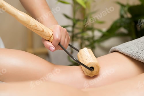 Preview: Maderotherapy anti-cellulite leg massage with wooden roller massager