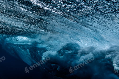 Preview: Underwater view of ocean wave