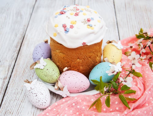 Preview: Easter bread and eggs