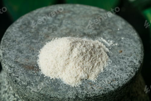 Preview: Salt With Garlic