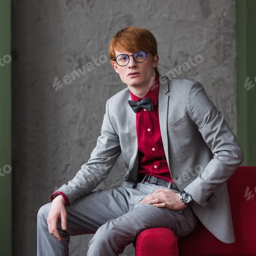 Preview: Portrait of young stylish man in eyeglasses