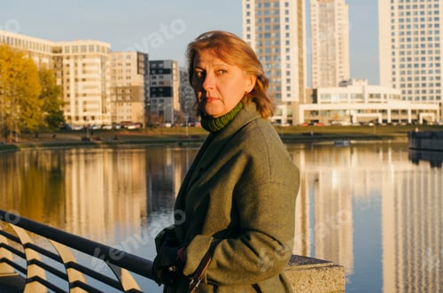 Preview: Portrait. Autumn season. Autumn nature