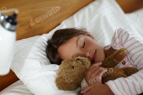 Preview: Sweet dreams with teddy by her side