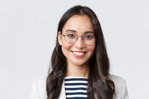 Preview: Business, finance and employment, female successful entrepreneurs concept. Close-up of smiling asian