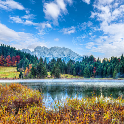 Preview: Amazing view of Wagenbruchsee (Geroldsee) lake with Karwendelspitze mountain range on background.