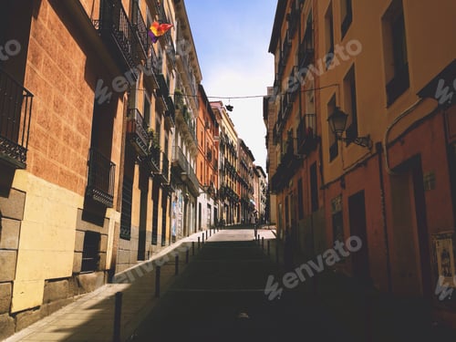 Preview: Concrete jungle. Urban scene. Bright colors. Lavapies.