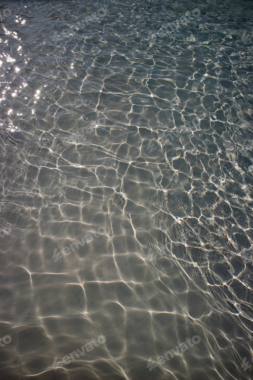 Preview: Reflection in gray water