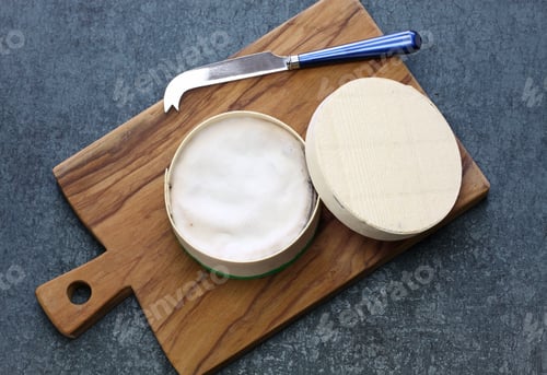 Preview: french vacherin mont d'or cheese