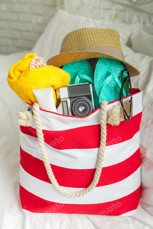 Preview: Family summer vacation concept