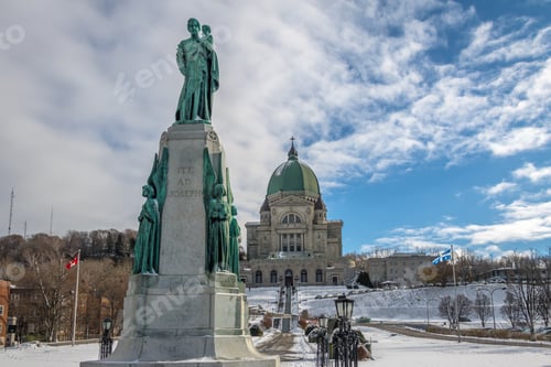 Preview: Saint Joseph Oratory with snow - Montreal, Quebec, Canada