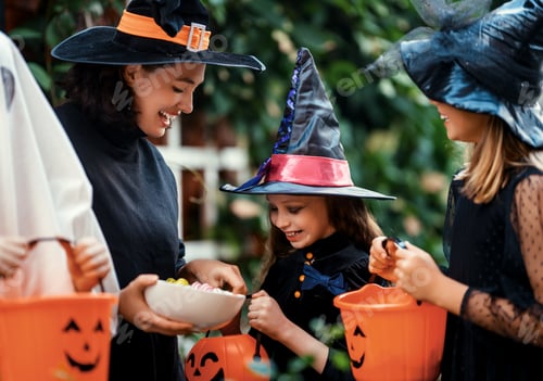 Preview: people celebrating Halloween