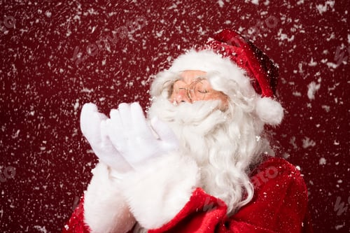 Preview: Snow is falling all around me