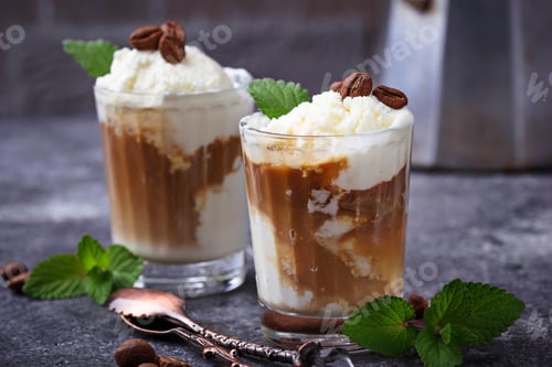 Preview: Ice cream with coffee