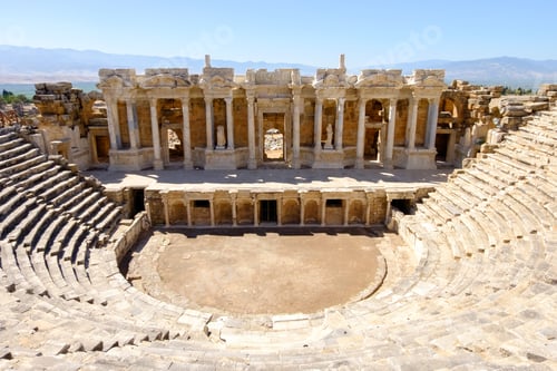 Preview: Large stone building with a large open courtyard