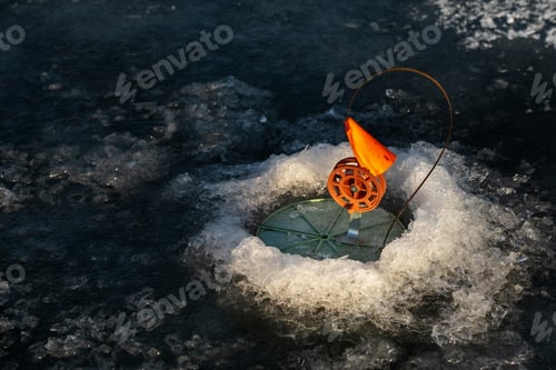 Preview: tackle for winter fishing, Fishing in the winter in the hole on live bait