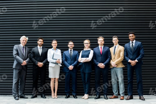 Preview: People in formalwear