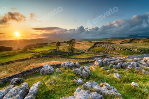 Preview: Dramatic sunset over beautiful scenery at the Winskill Stones