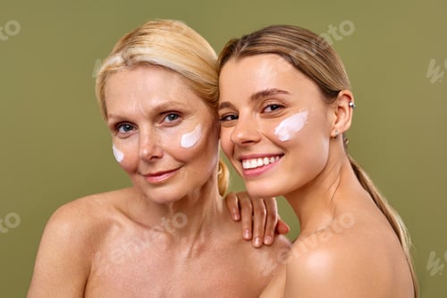 Preview: Skincare set for moms daughters to boost confidence and bond through pampering for radiant skin