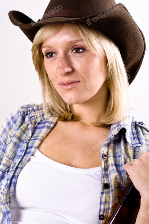 Preview: pretty western woman