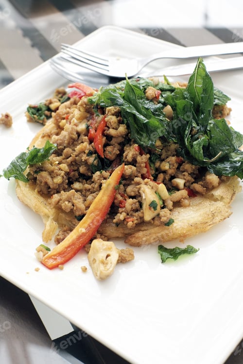 Preview: Fried Pork With Basil