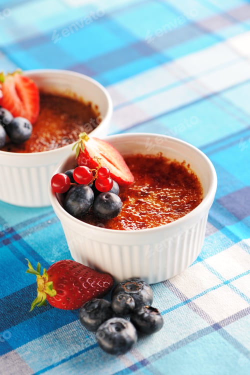 Preview: Creme brulee (cream brulee, burnt cream)