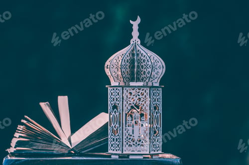 Preview: Arabic lantern, Ramadan kareem background