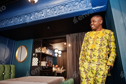 Preview: Friendly afro man