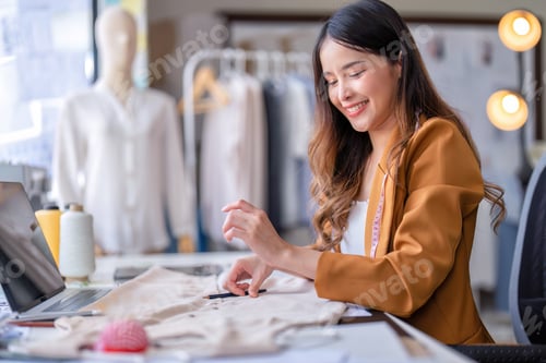 Preview: Young professional clothes fashion designer