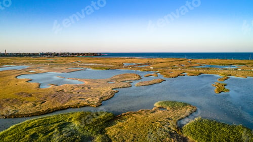 Preview: Unusual islands on a beautiful lake